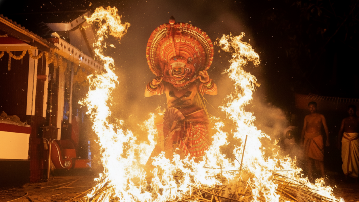 കണ്ണൂർ തെയ്യം – കണ്ടനാർ കേളൻ തെയ്യം
